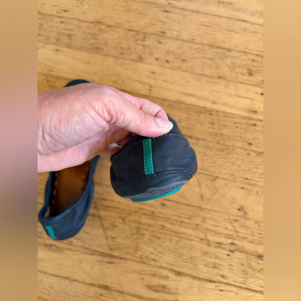 Tieks 100% leather California navy ballet flats teal sole foldable - Picture 11 of 16